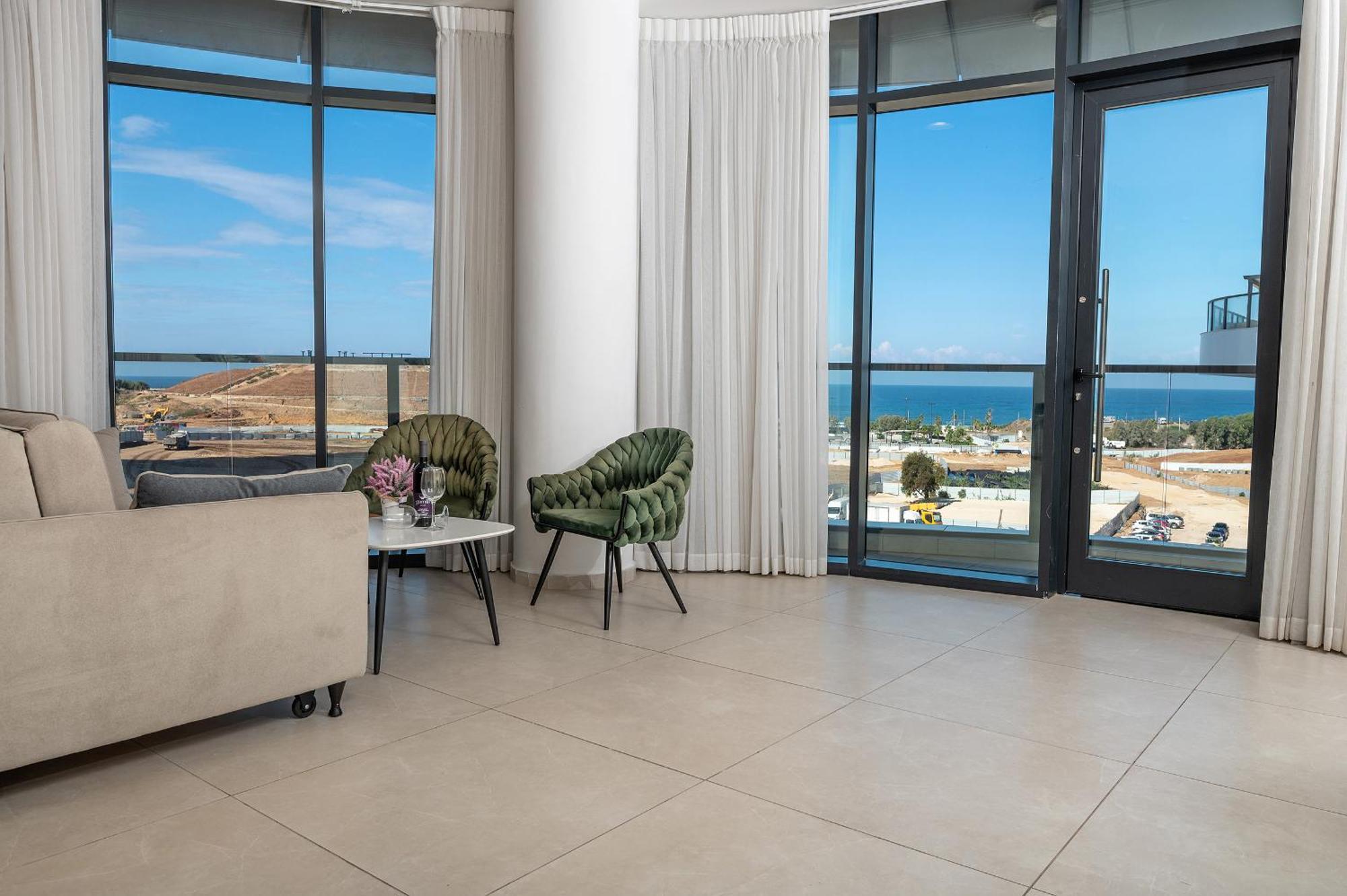 بات يام Hi-Yam Seaview Apartments & Suites - יש ממ"ד المظهر الخارجي الصورة